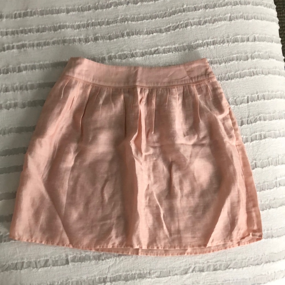 LIKE NEW LOFT SKIRT